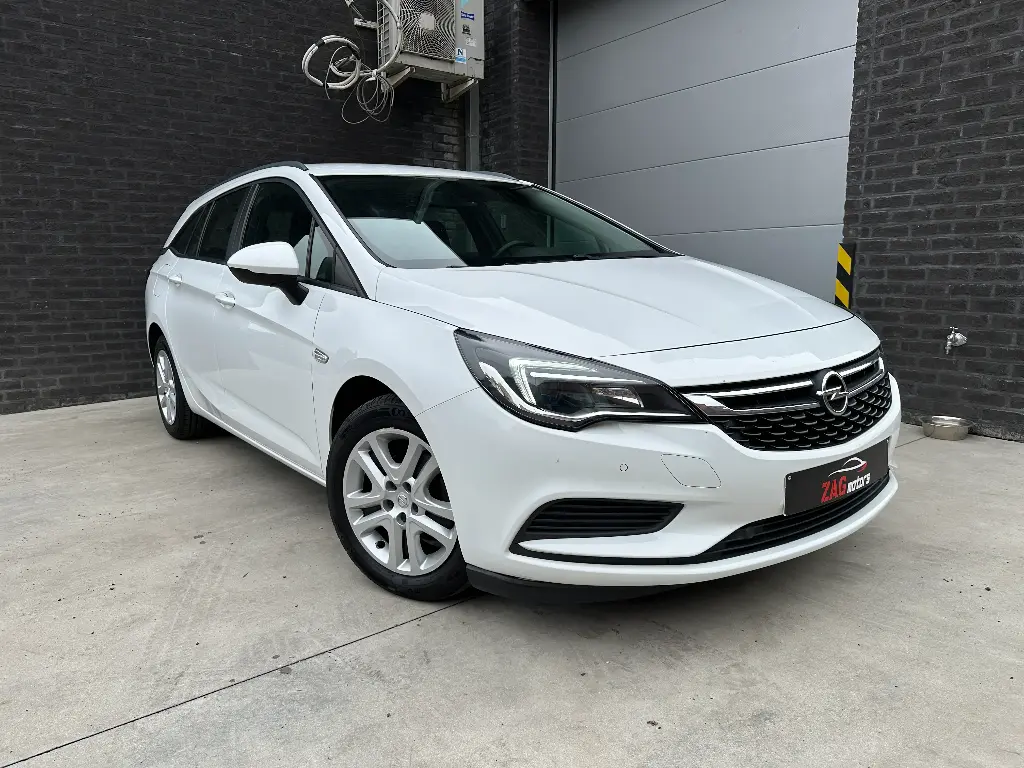 Opel Astra Sport 1.6D - Euro6b - Led - P Sensor - Airco